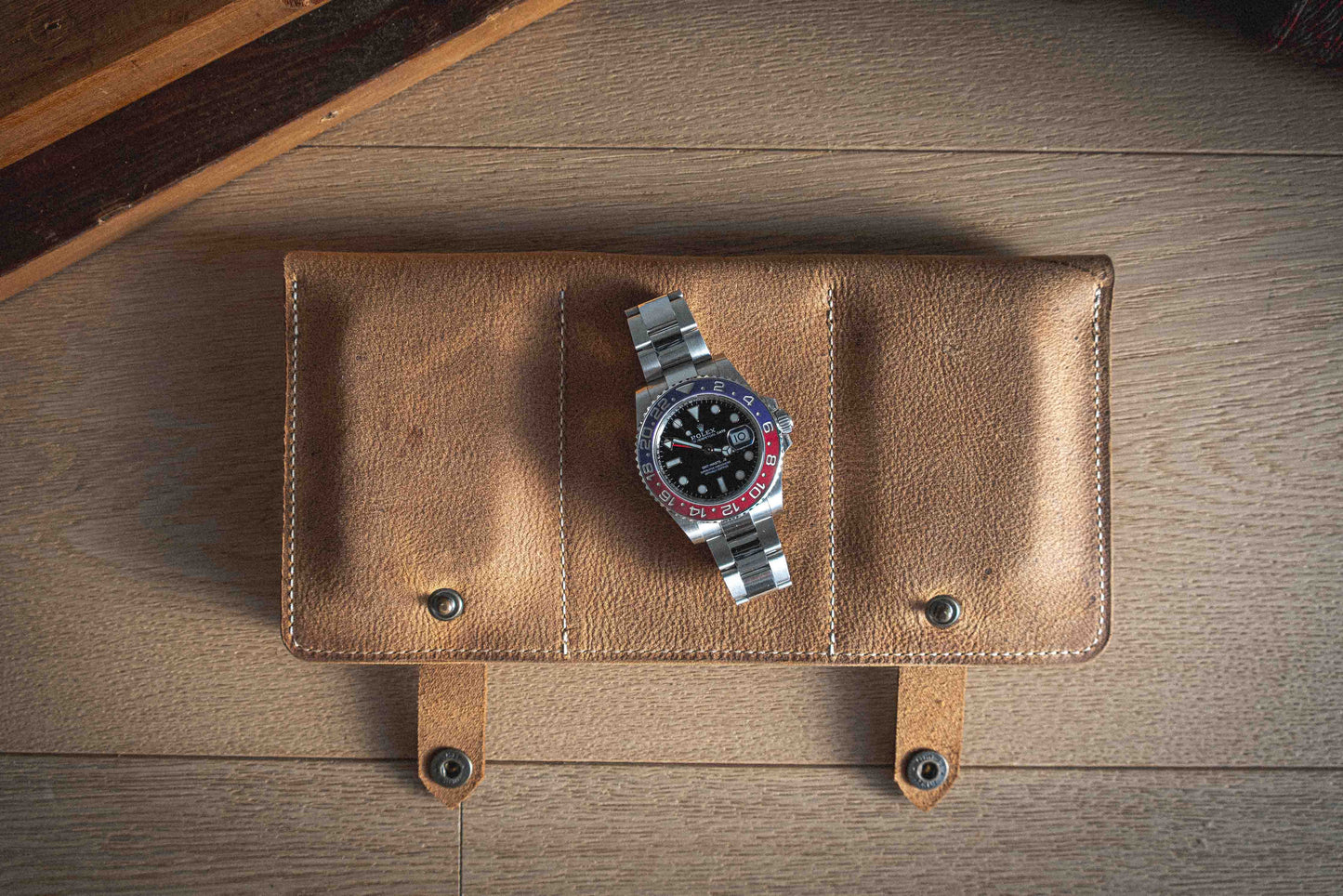 Handmade brown leather watch valet for 6 watches