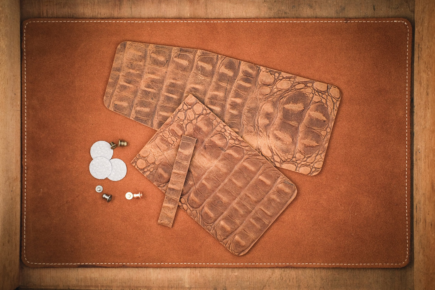 Watchpouch - The Dundee Collection (Croc pattern)