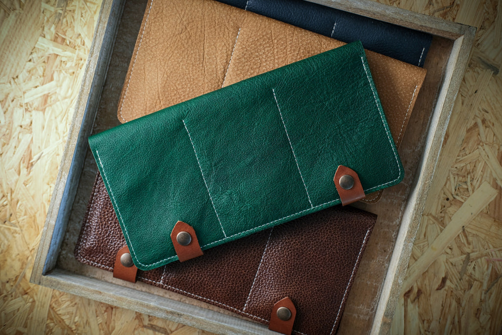 Bank-vault wallet "6 pockets" color; forest green