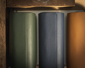 Full grain leather, oval 3 piece travelcase "British racing green"
